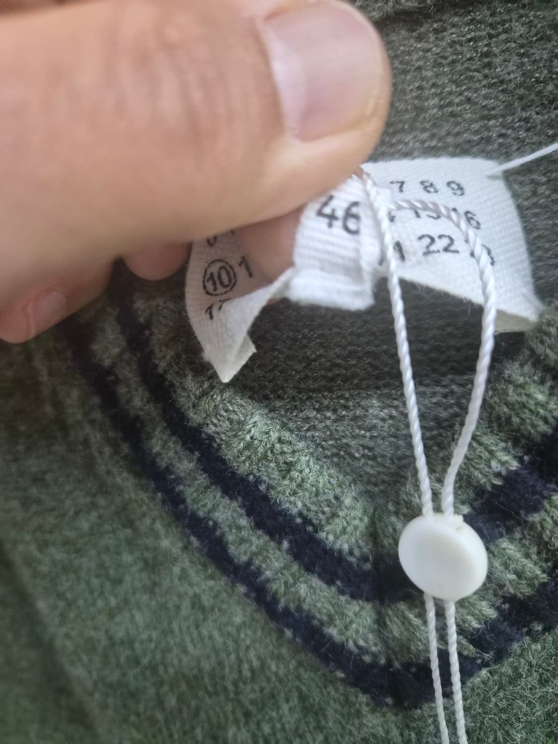 새제품 EU 46) 메종 마르지엘라 10번 니트 베스트 팝니다 상품이미지5