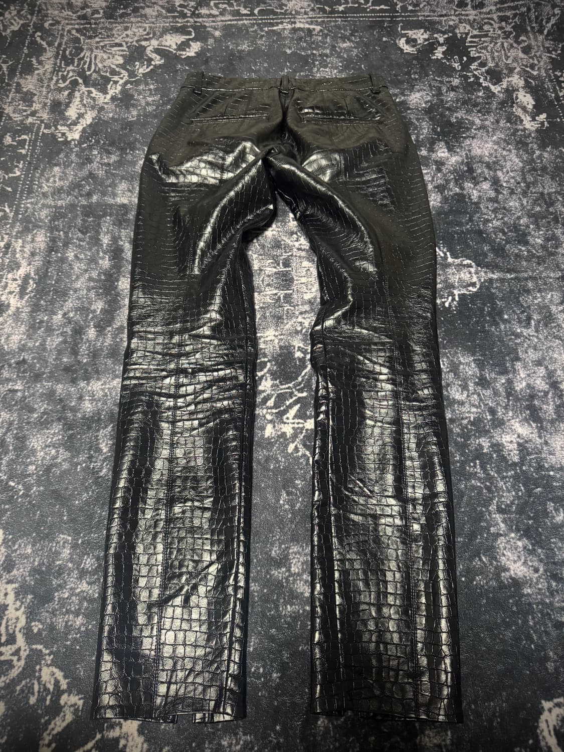 Zara Python Glossy Leather Jeans 상품이미지4