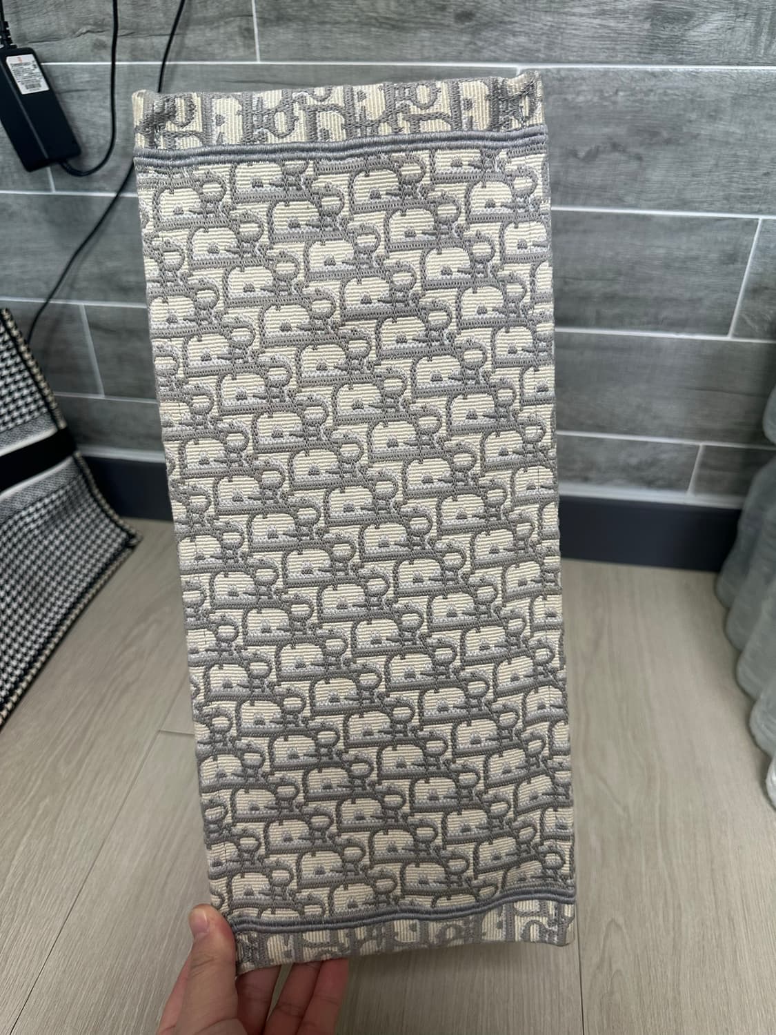 디올 오블리크 북토트백 라지 그레이 상품이미지7