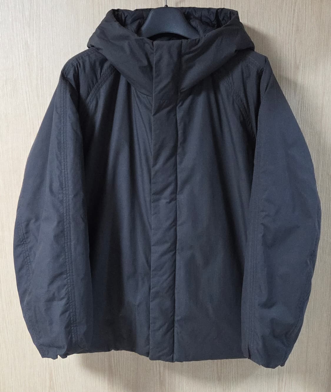 (착샷) 유니클로 U 퍼프테크 볼륨파카 르메르 상품이미지1