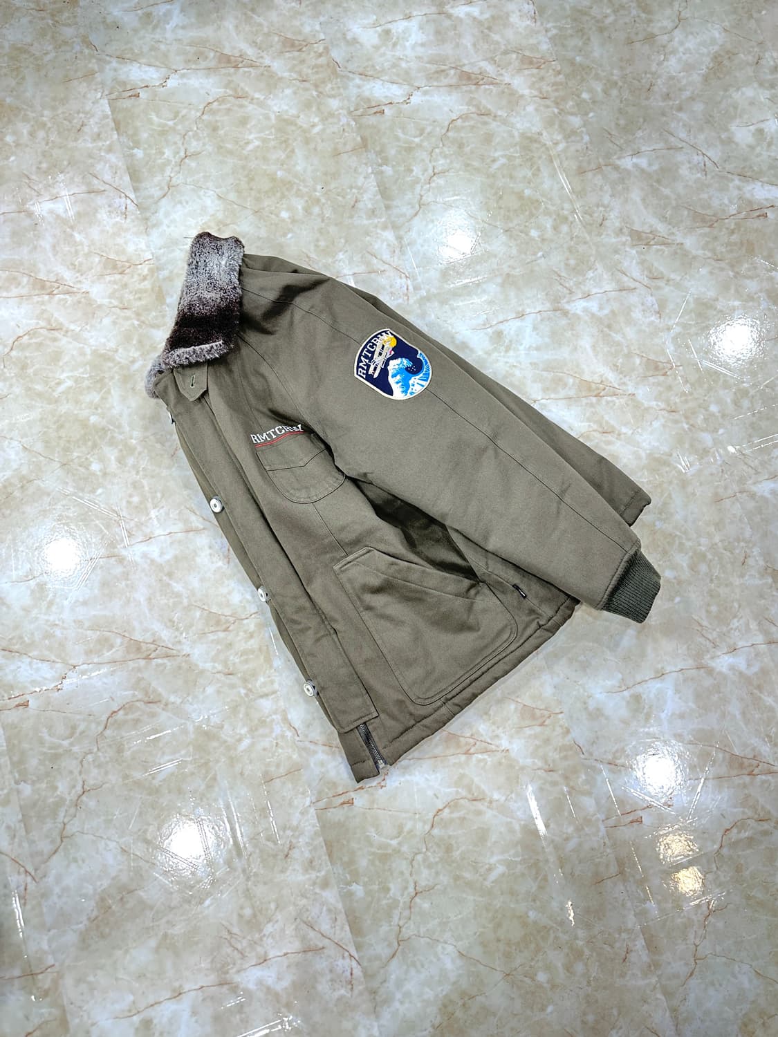 로맨틱크라운 쉐르파 점퍼 상품이미지4