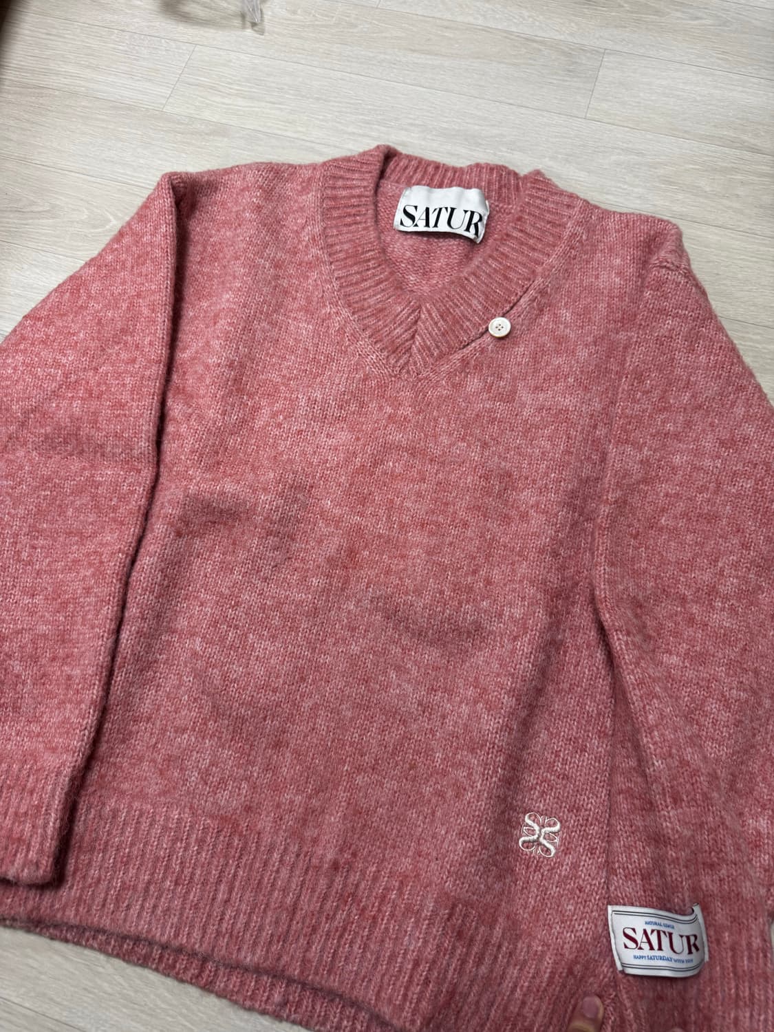 [L] SATUR 세터 핑크 브이넥 니트 상품이미지1