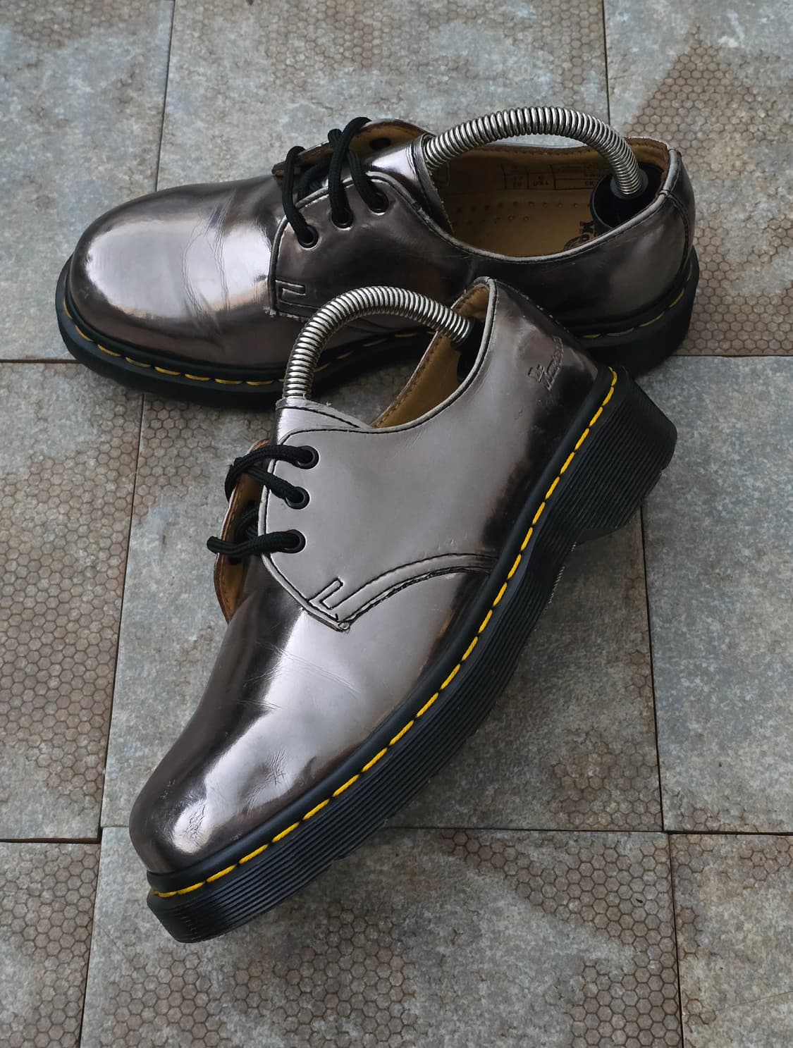 (230)닥터마틴 1461 메탈릭 실버 상품이미지4