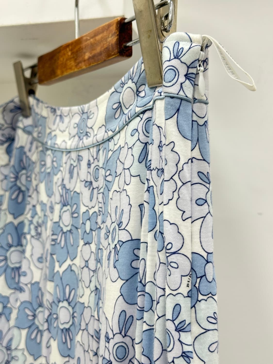 버버리 스커트 상품이미지2