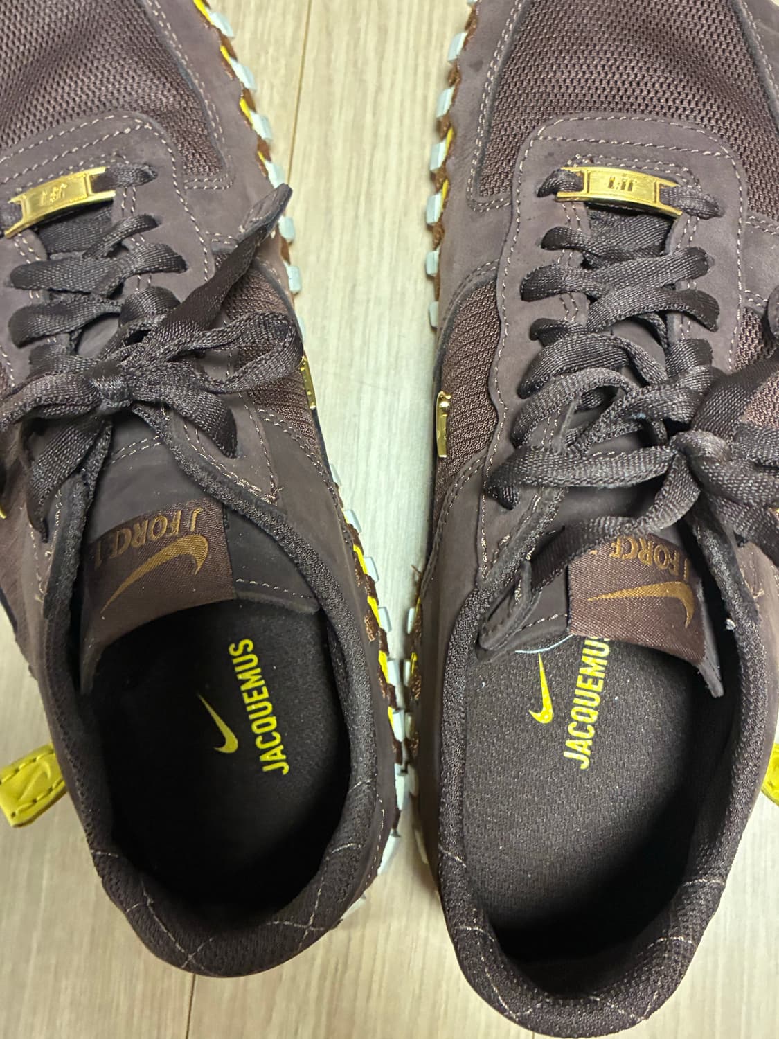 자크뮈스x나이키 포스 260 브라운. 상품이미지3