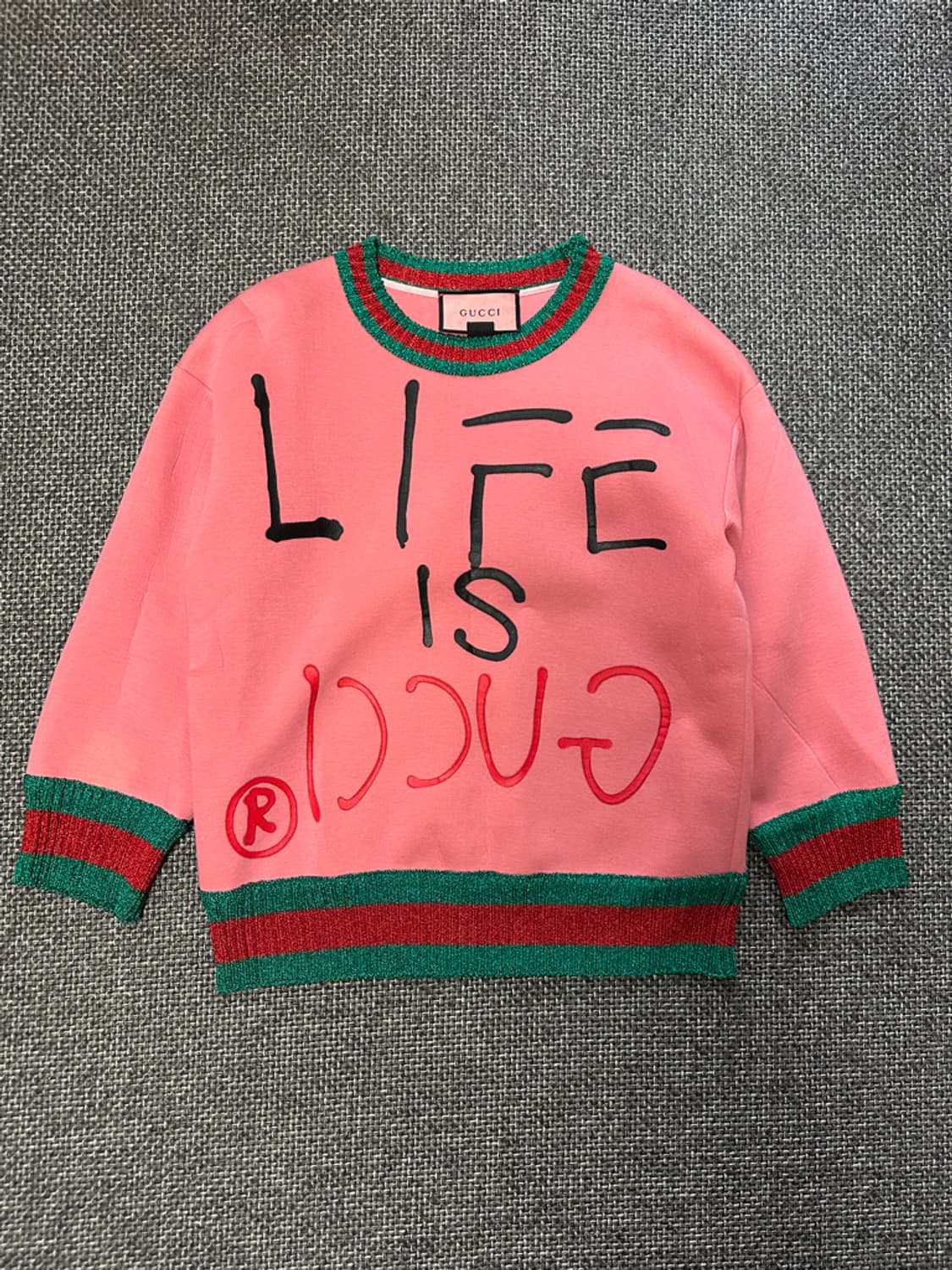 구찌 네오프렌 레터링 맨투맨 상품이미지2