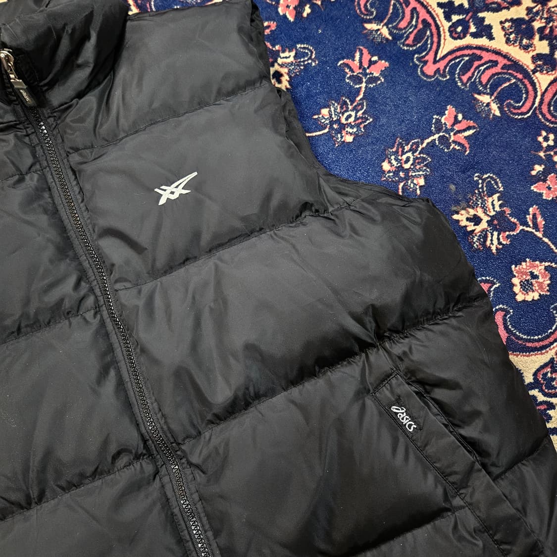 아식스(asics) 00's 올드스쿨 시그니쳐로고 덕다운 패딩베스트 상품이미지3