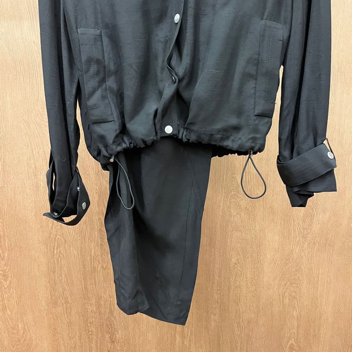 3.1 필립림 스카프 자켓 밑단 스트링 커프 스트랩 디테일 블랙 상품이미지5