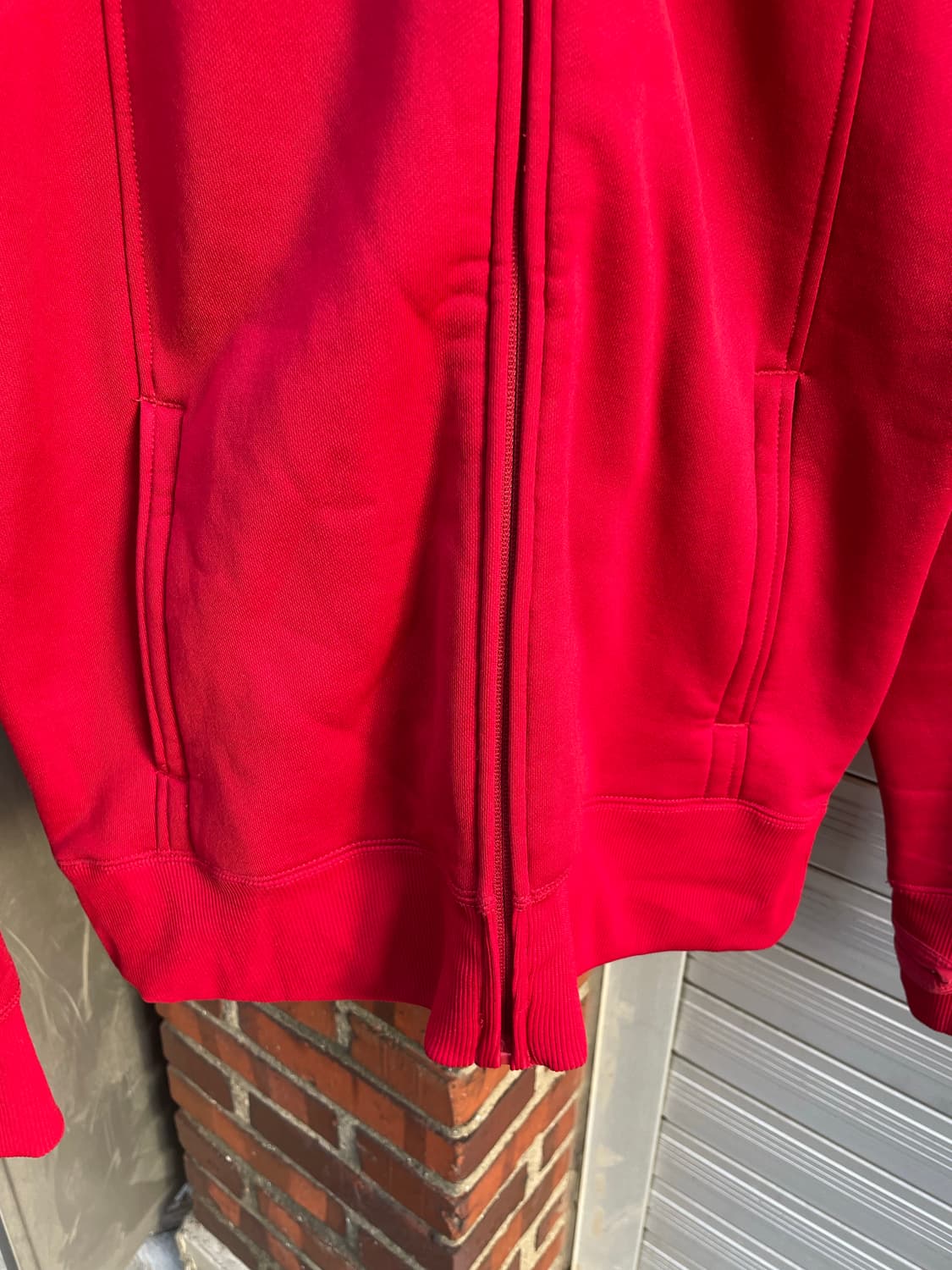 오클리 레드 핑커홀 후드집업 상품이미지5