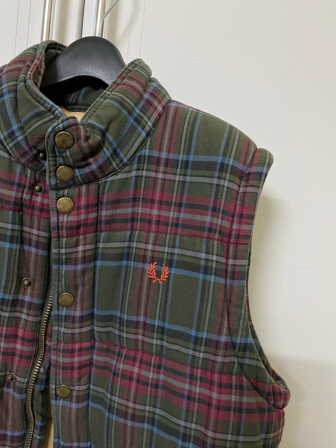 프레드페리 패딩 조끼 상품이미지2