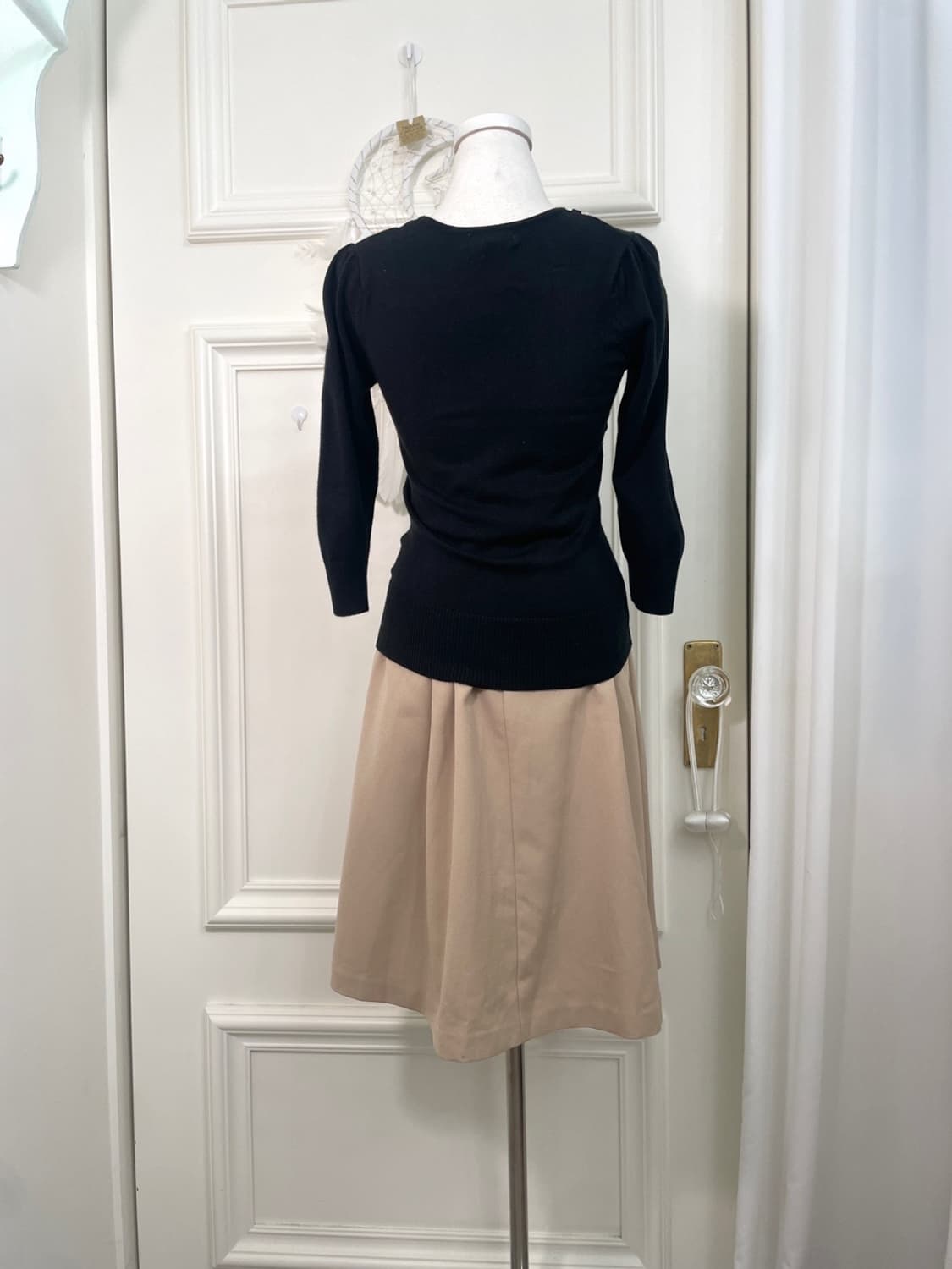 beige pearl belt pleats midi skirt 상품이미지8