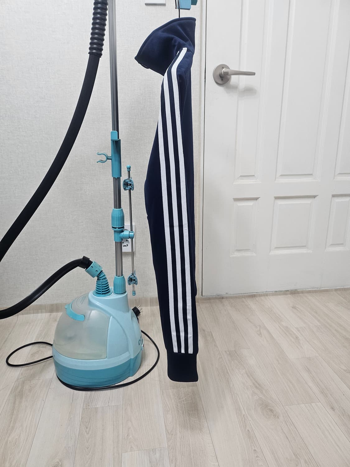 (90~95) ♡미착용♡ 아디다스 에센셜 [네이비] 트랙탑져지 상품이미지5