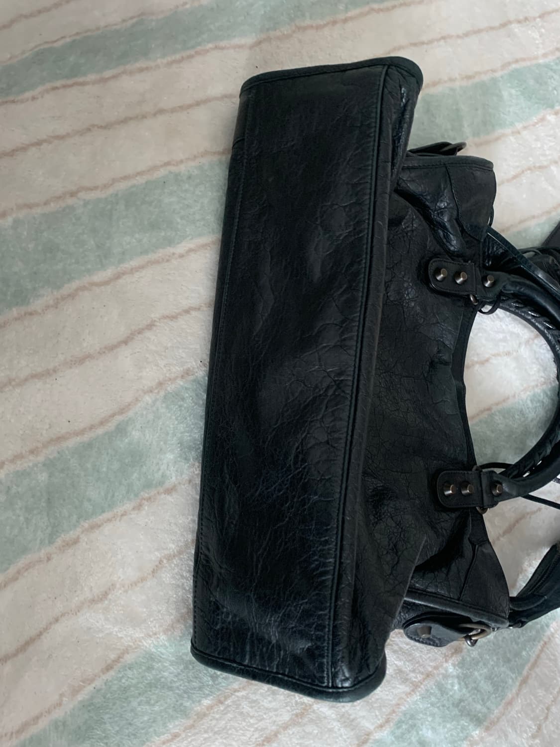 발렌시아가 시티백 모터백 미듐 정품 블랙  상품이미지6