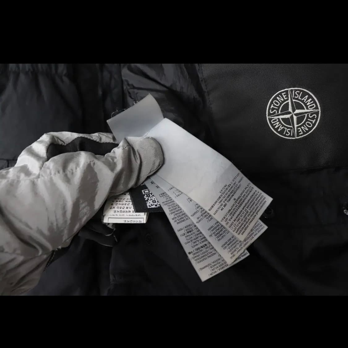 스톤아일랜드 크링클랩스 패딩조끼 블랙 XL 상품이미지9