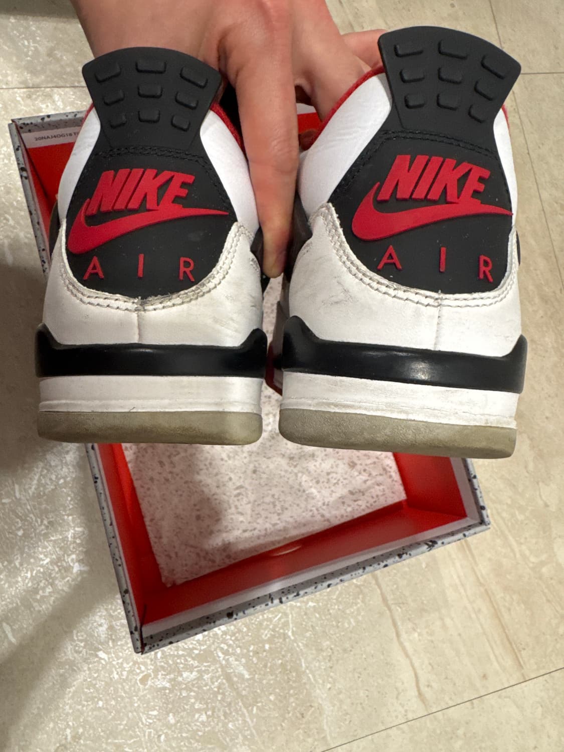 265 나이키 조던4 파레 파이어레드 상품이미지4