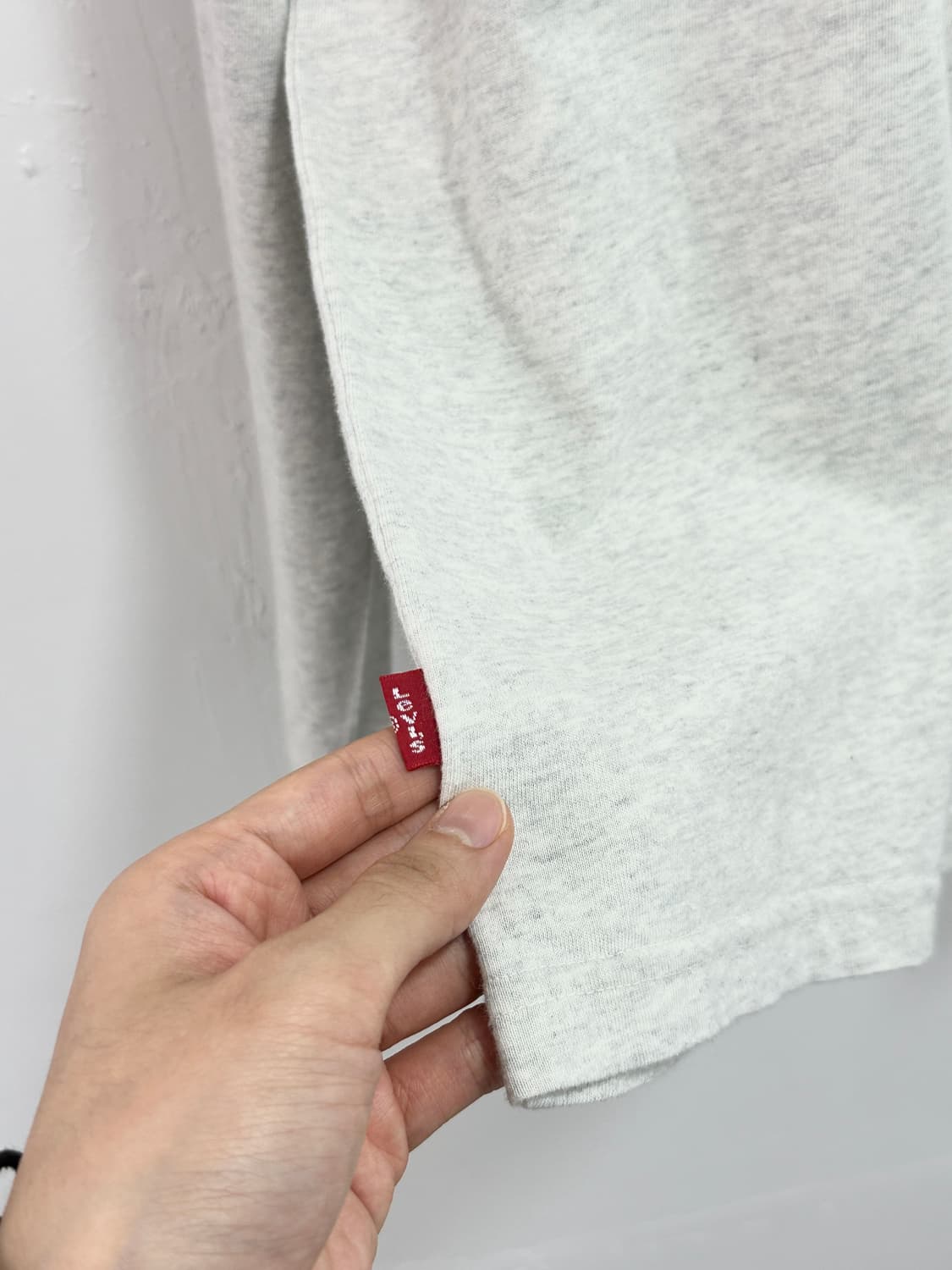 Levi’s red tap back printing long sleeve 상품이미지5