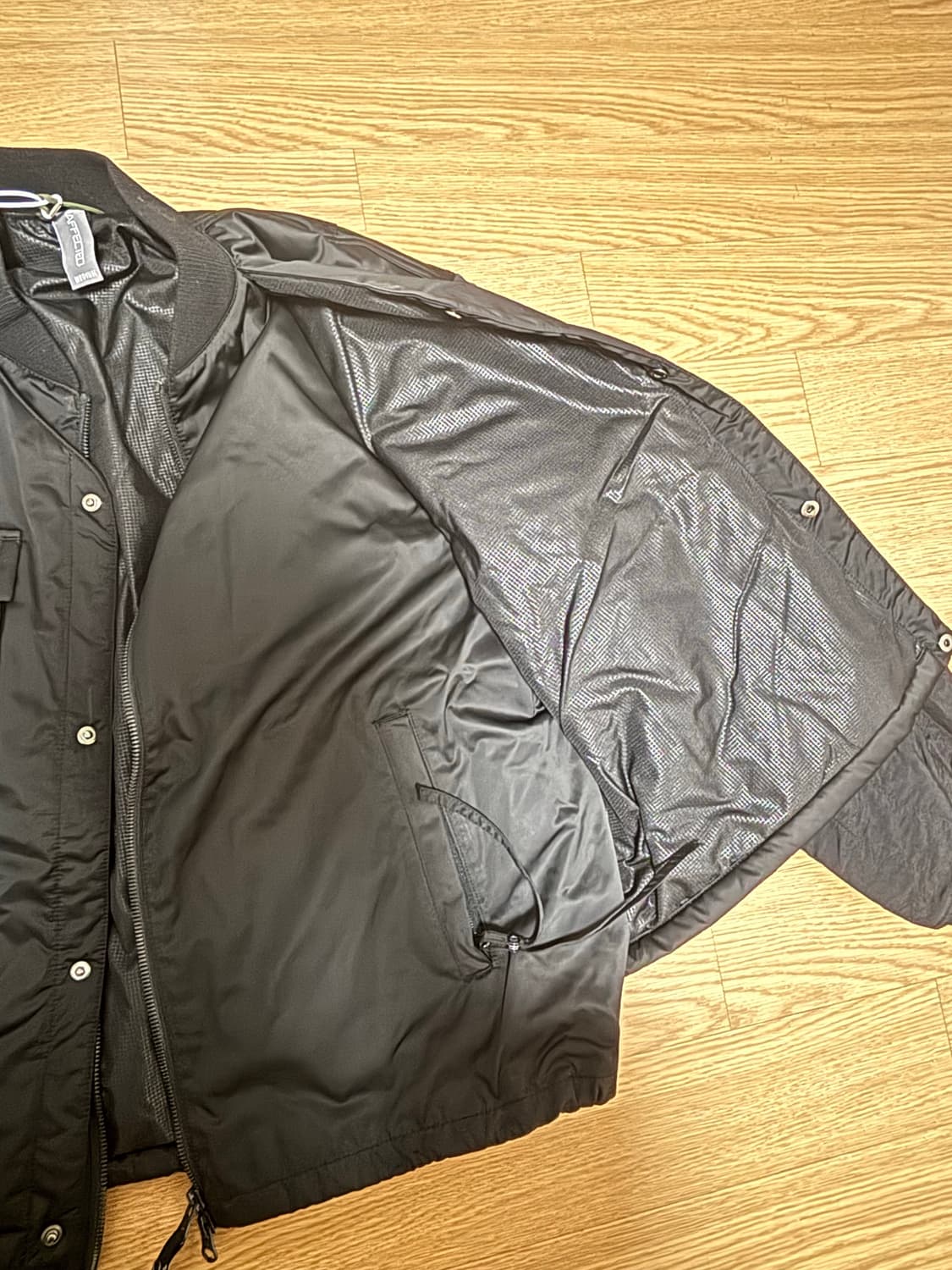 [새상품] UNAFFECTED 언어펙티드 패디드 플라이트 자켓 패딩 상품이미지4