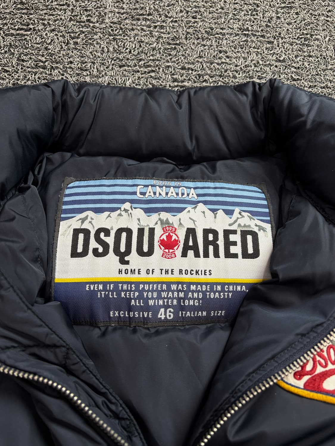 디스퀘어드 y2k 아카이브 패치 로고 푸퍼 다운 숏패딩 2183 상품이미지3