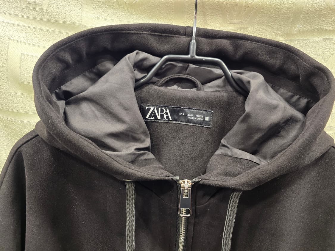 자라 블랙 크롭 후드 집업 자켓 프리사이즈 상품이미지2