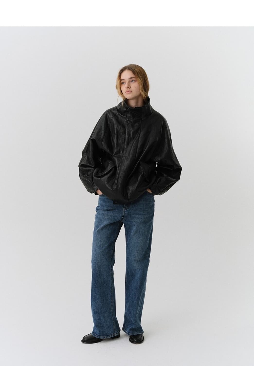 Letter Evon leather jumper 레터 하이넥 레더 자켓 상품이미지7