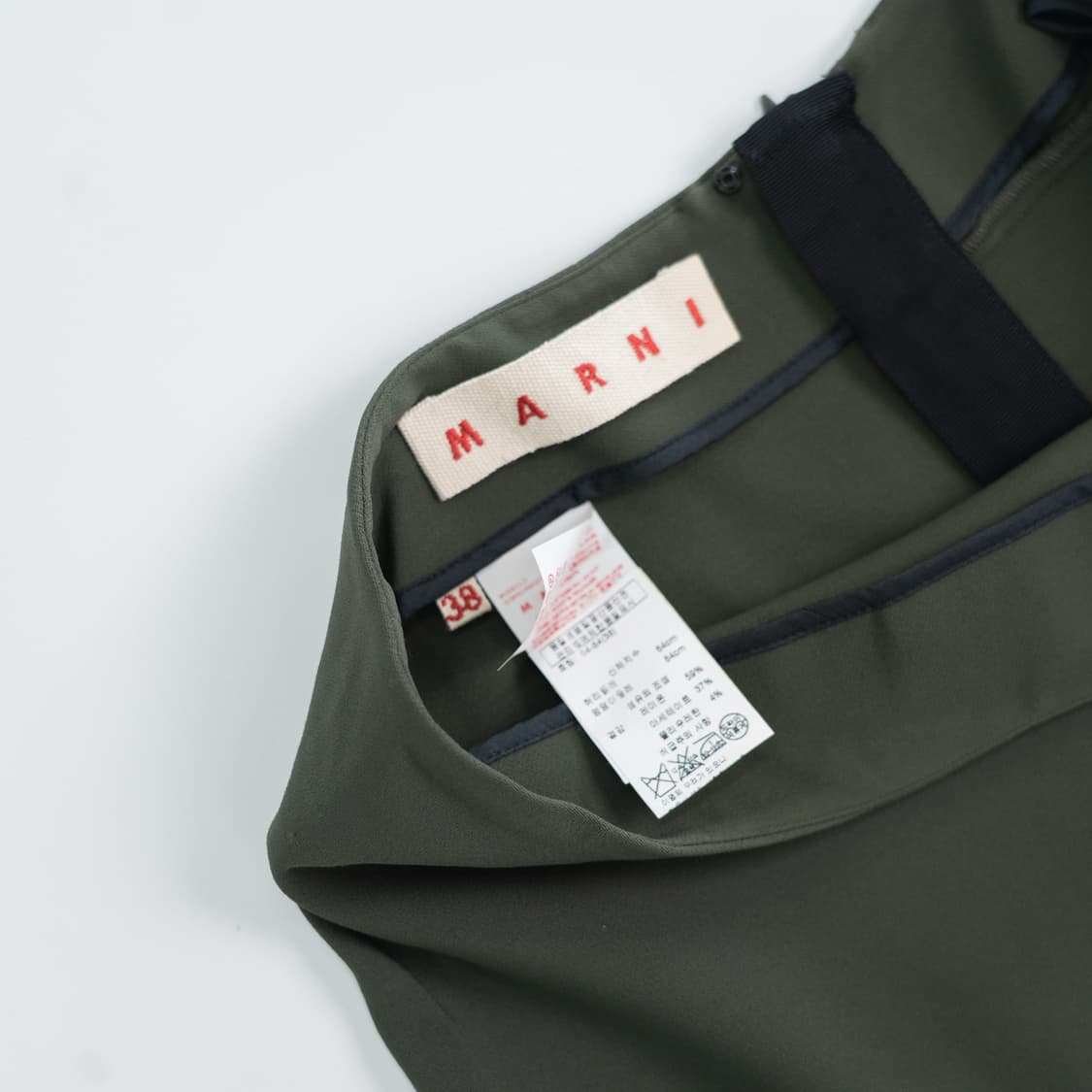 [MARNI] 마르니 사선 절개 드레이프 스커트 상품이미지3