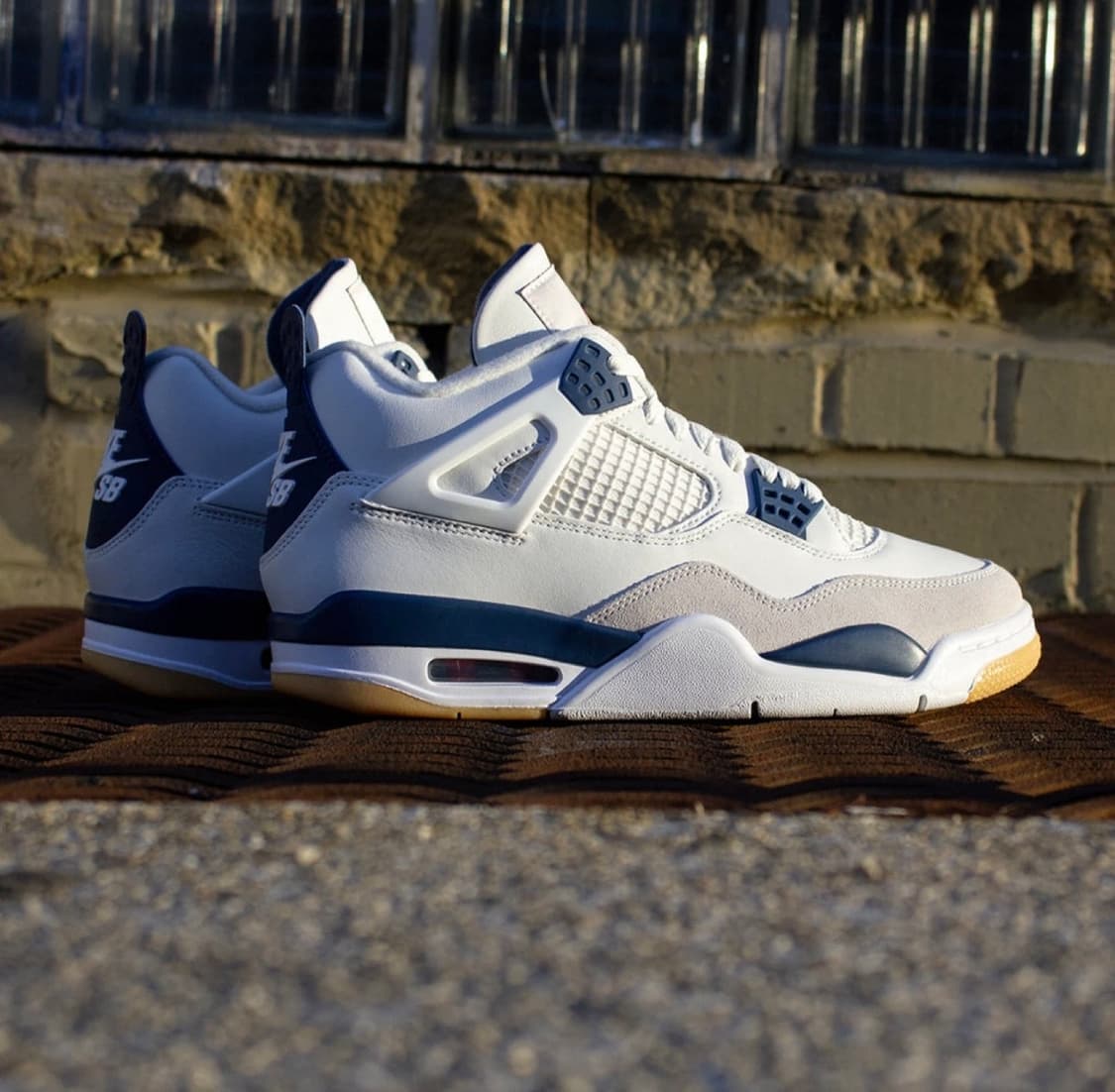 나이키 SB 조던 4 레트로 SP 네이비 색상 상품이미지2