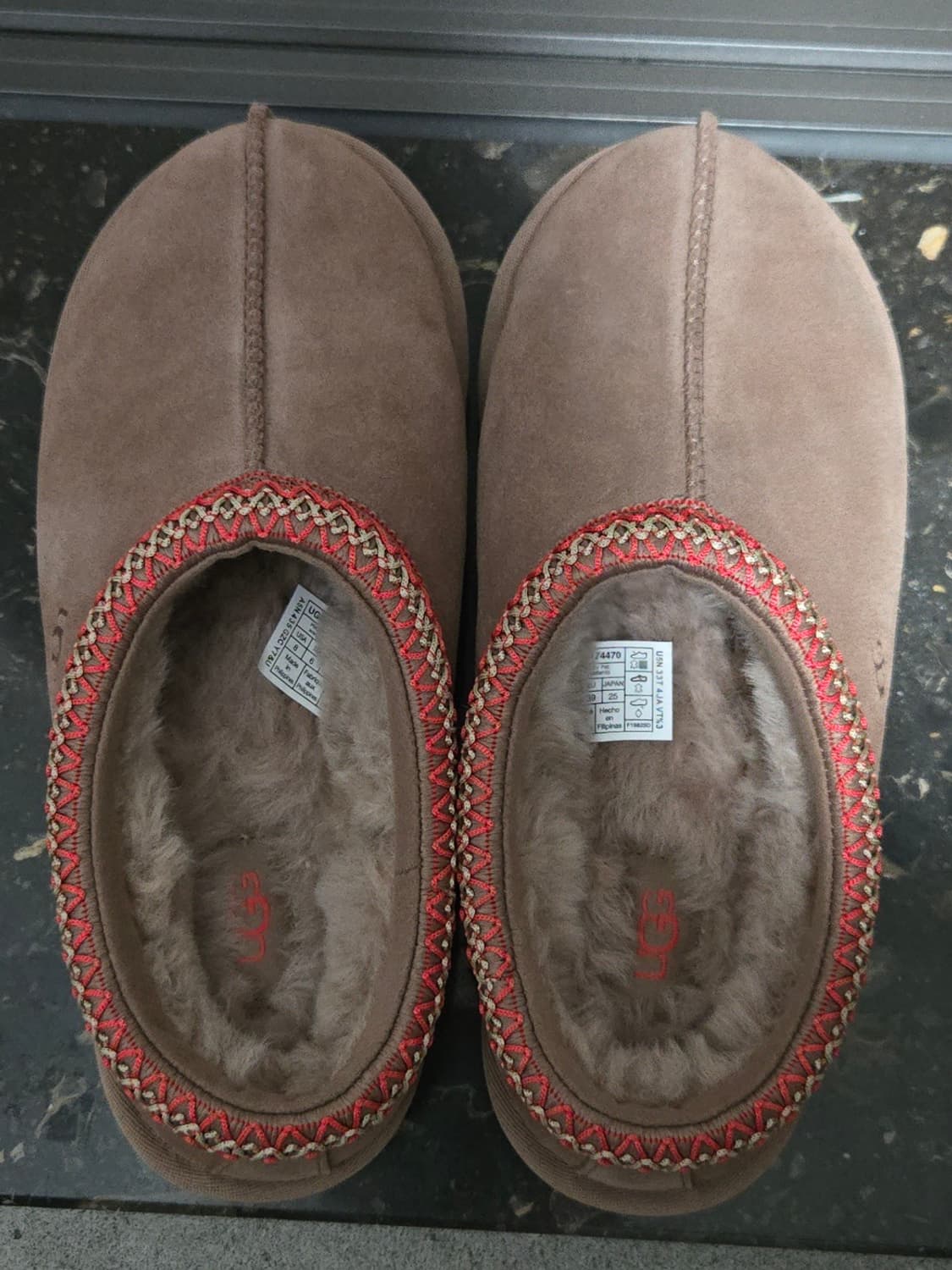 어그 시그니처 스웨이드 타스만 슬리퍼 로키 오크 250 사이즈 상품이미지4