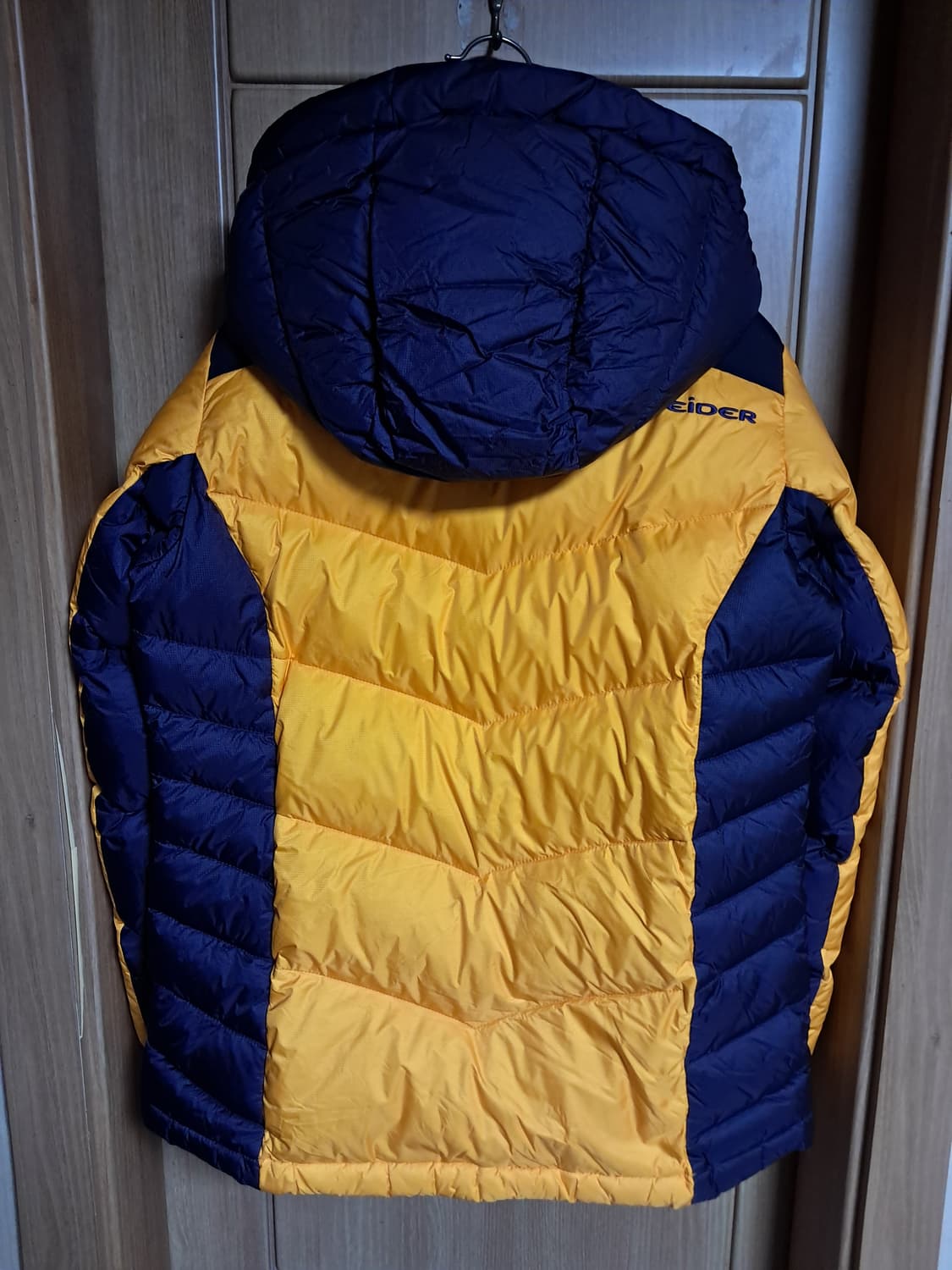 아이더 여성 숏패딩 M 상품이미지3