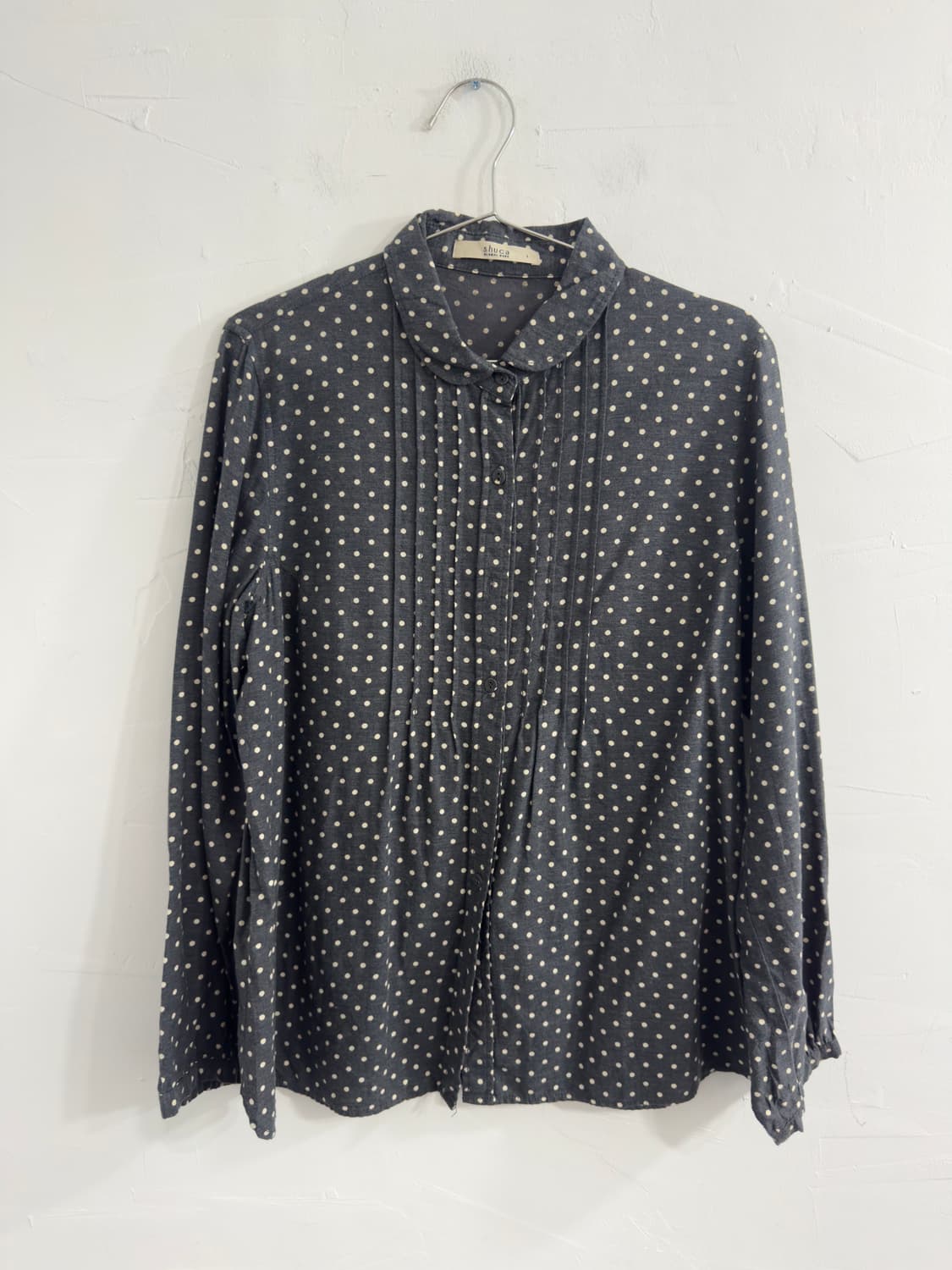 shuca dot pintuck shirt 상품이미지1