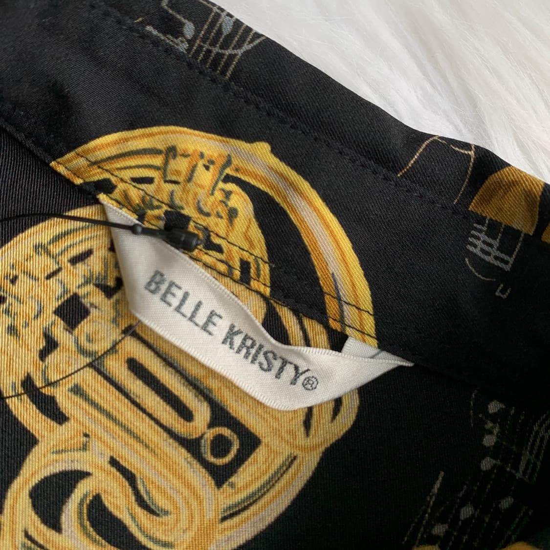 BELLE KRISTY 바이올린 패턴 트임 블라우스 1590 상품이미지5