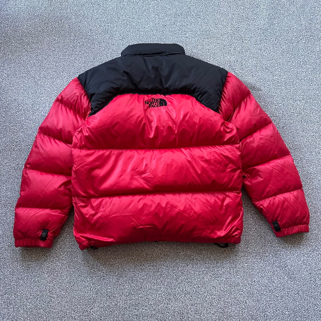 노스페이스 눕시 레드/블랙 패딩 상품이미지3