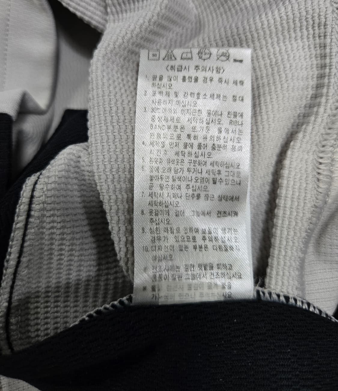 나이키 03s 올드스쿨 드라이핏 반팔티 M 상품이미지10