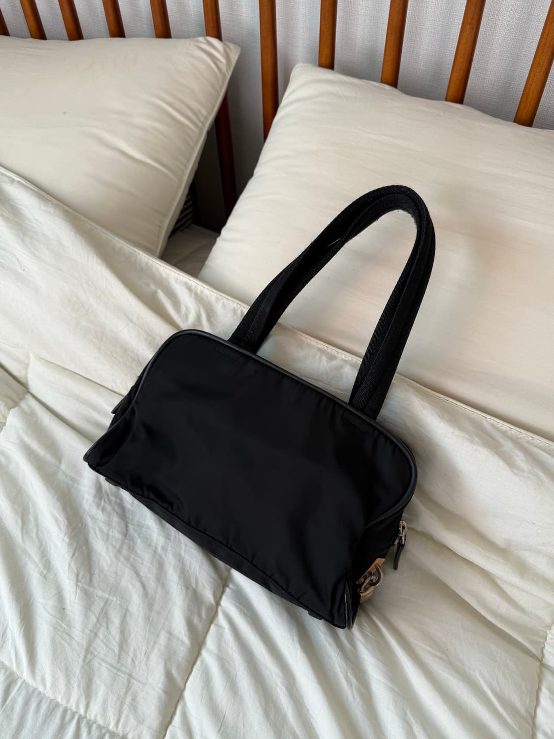 정품 프라다 블랙 나일론 토트백 상품이미지4