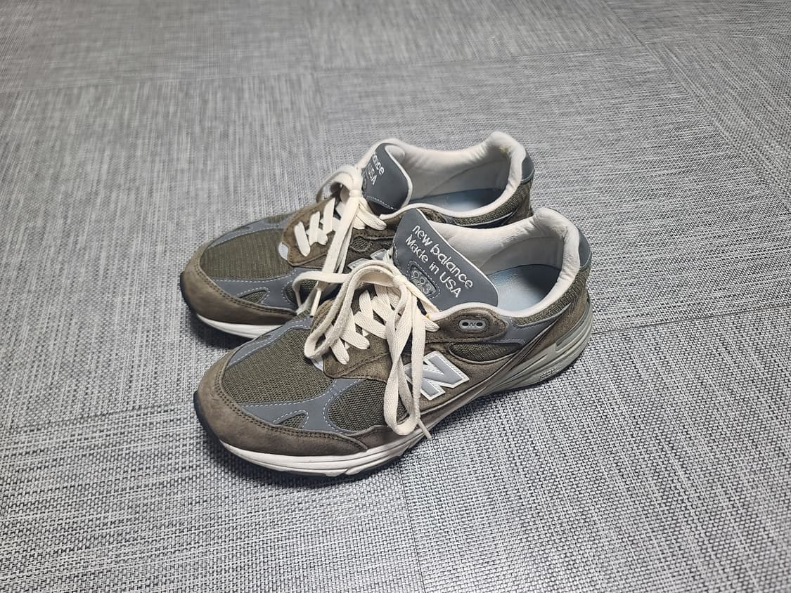 뉴발란스993 밀리터리 그린 285 스니커즈 상품이미지1