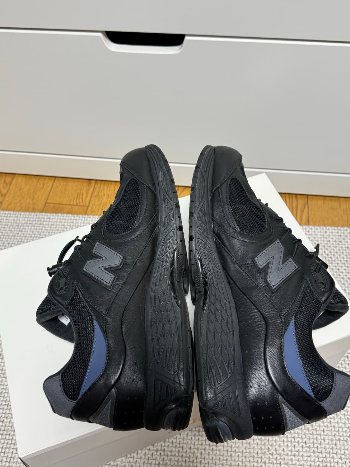 [300]뉴발란스XJJJ자운드 2002R 레더 고어텍스 블랙 스톰 상품이미지7