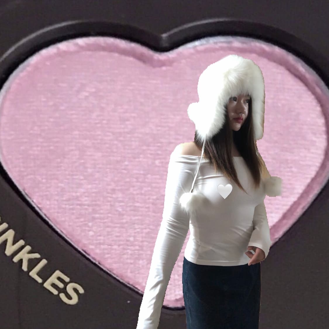 화이트 오프숄더 티셔츠 ⏱️  상품이미지9