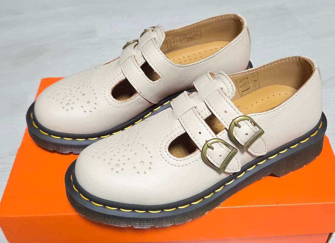 닥터마틴 메리제인 사바나 탄 상품이미지1