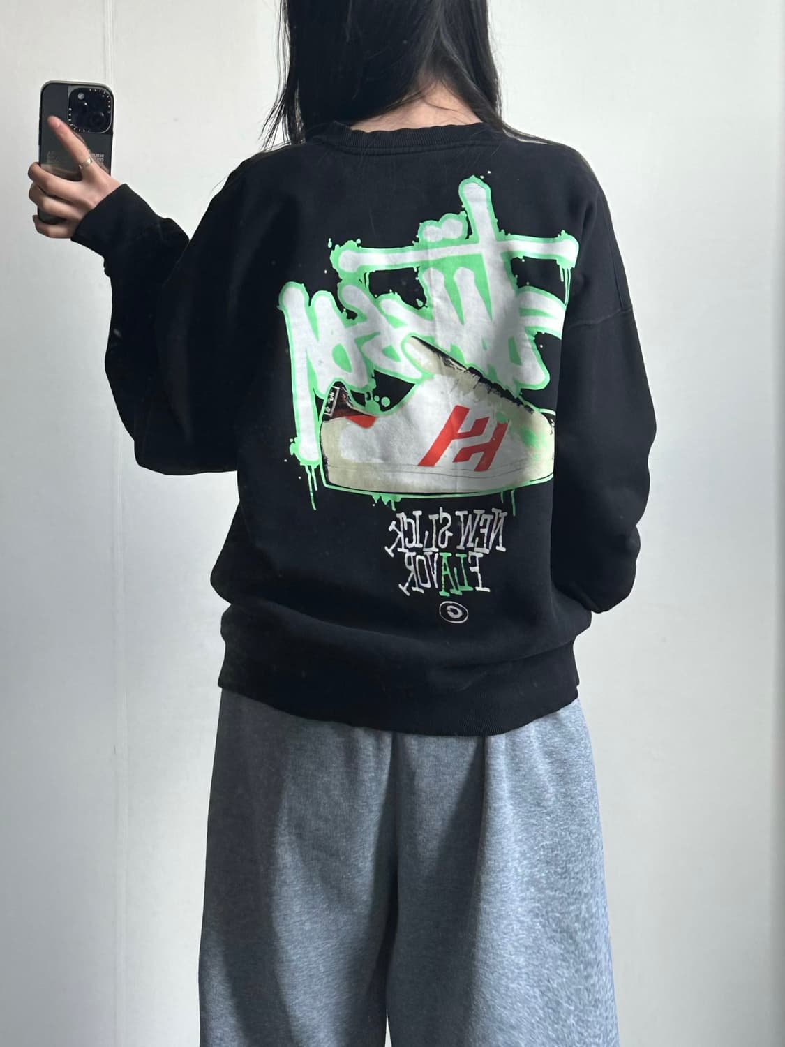 스투시 90s 빅로고 블랙 맨투맨 상품이미지1