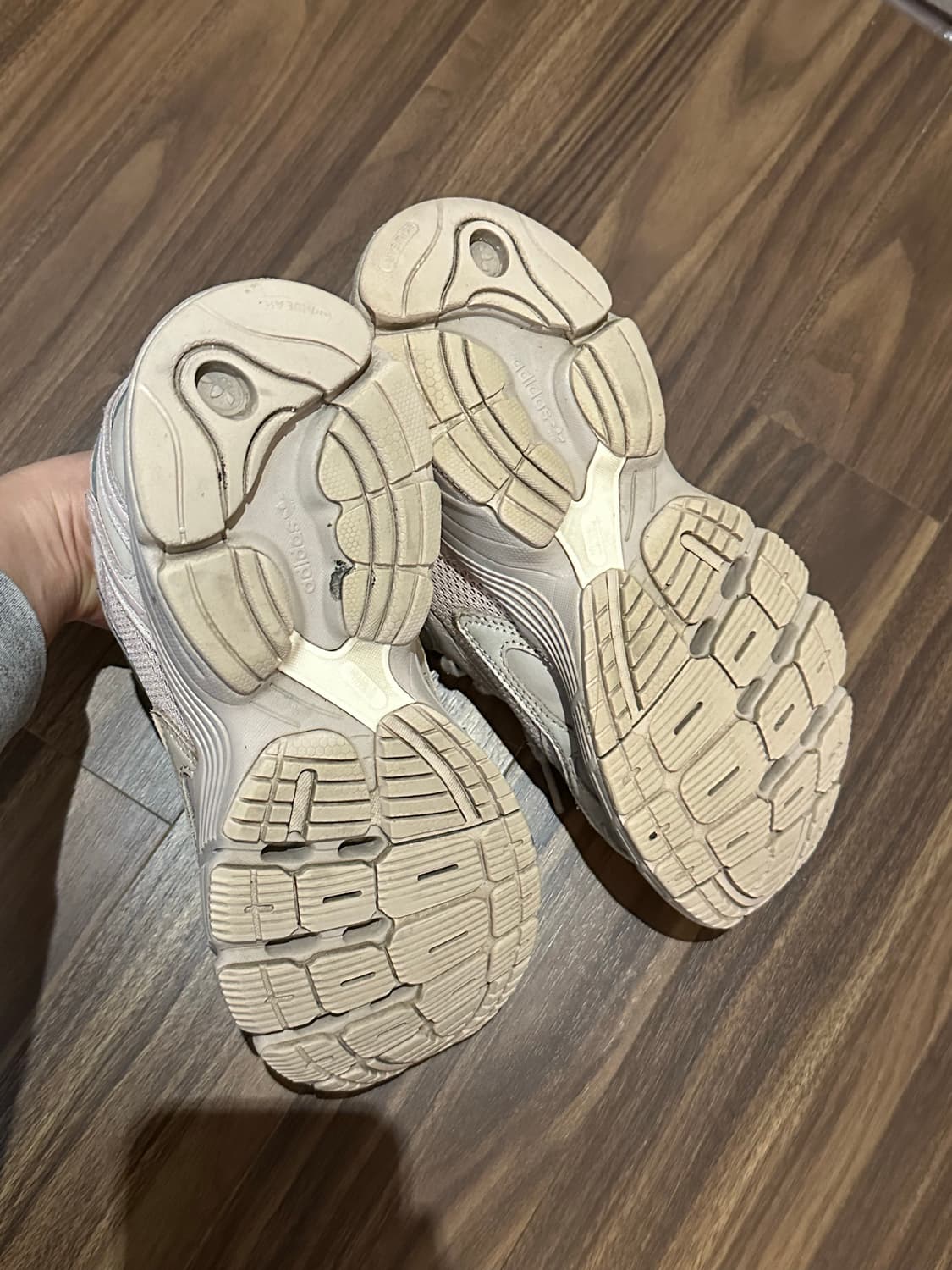 아디다스 운동화 상품이미지8