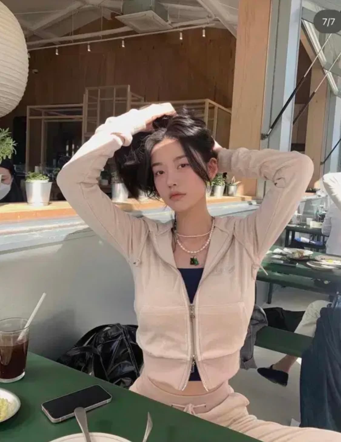 페일제이드 벨벳트레이닝셋업 베이지 팝니다 상품이미지2