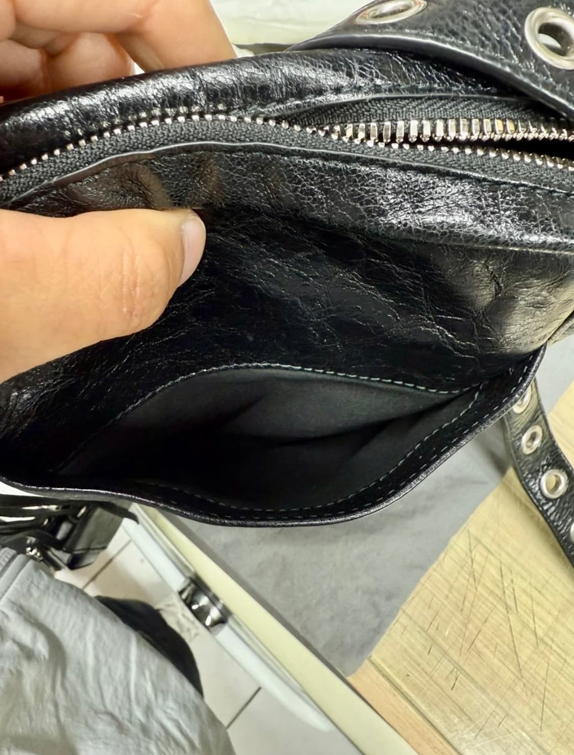 발렌시아가 르 카골 크로스바디백  상품이미지4