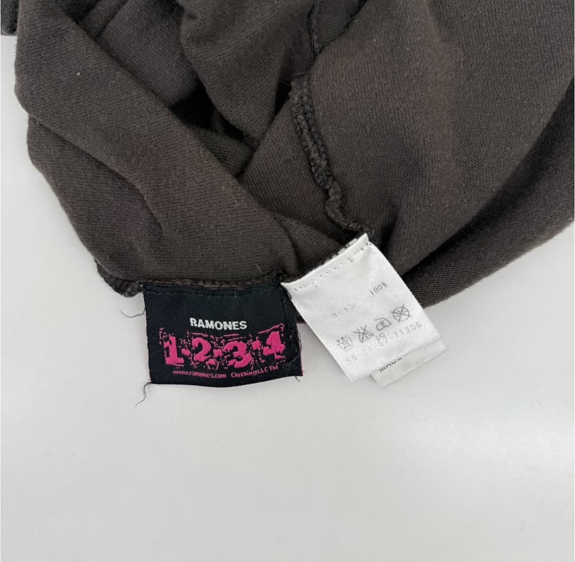 메이드원 라몬즈 밴드 티셔츠 상품이미지3
