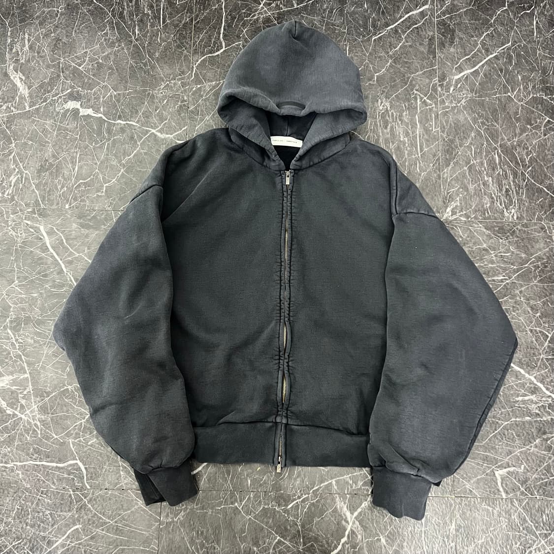 피어오브갓 에센셜 엠브로이더드 클래식 풀오버 후드집업 빈티지 상품이미지2