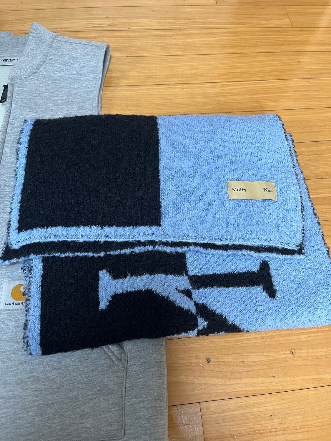 마뗑킴 머플러 블루 상품이미지1