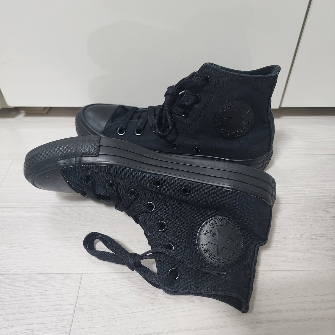 240 컨버스 척 테일러 올스타 하이 클래식 블랙 모노크롬 올블랙 상품이미지4