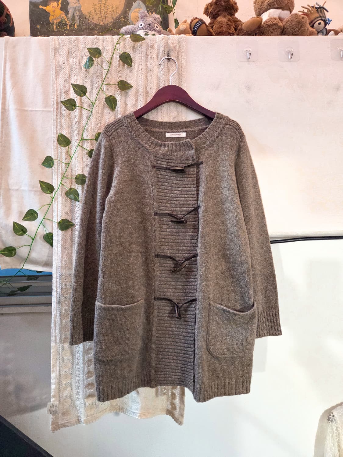 토글 버튼 브라운 가디건 상품이미지1