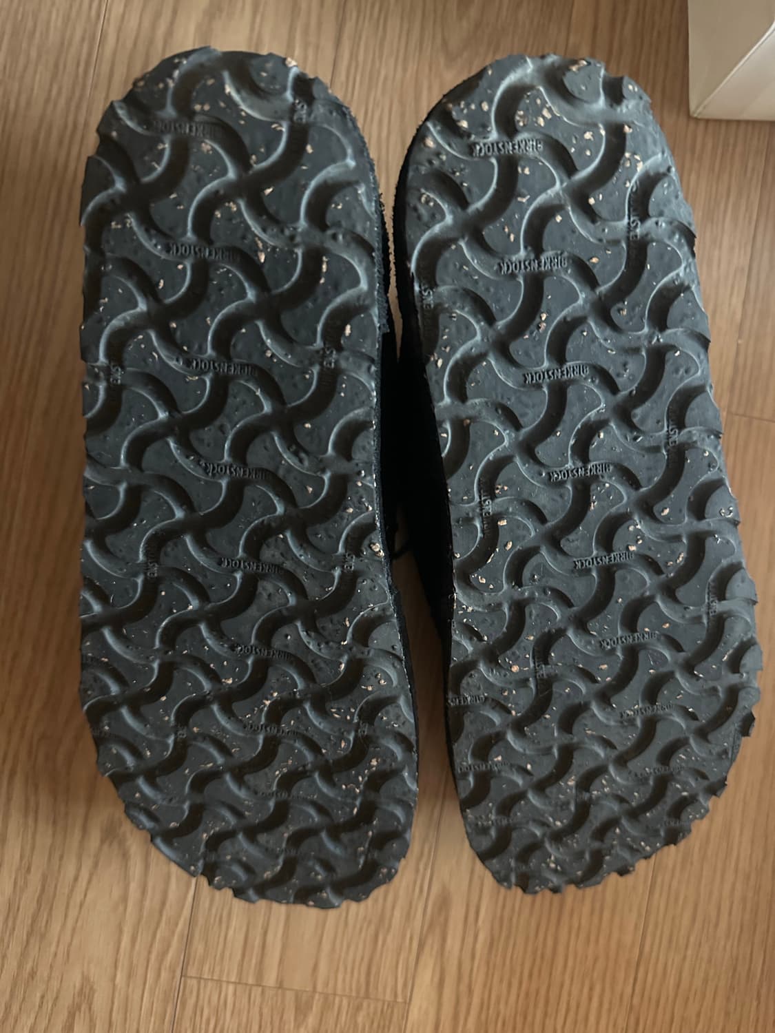 버켄스탁 우티 레이스 스웨이드 블랙 250 narrow 상품이미지3