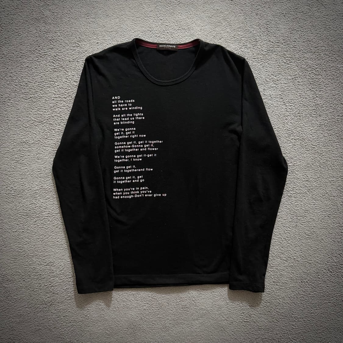 Hideaways lettering long sleeve 상품이미지1