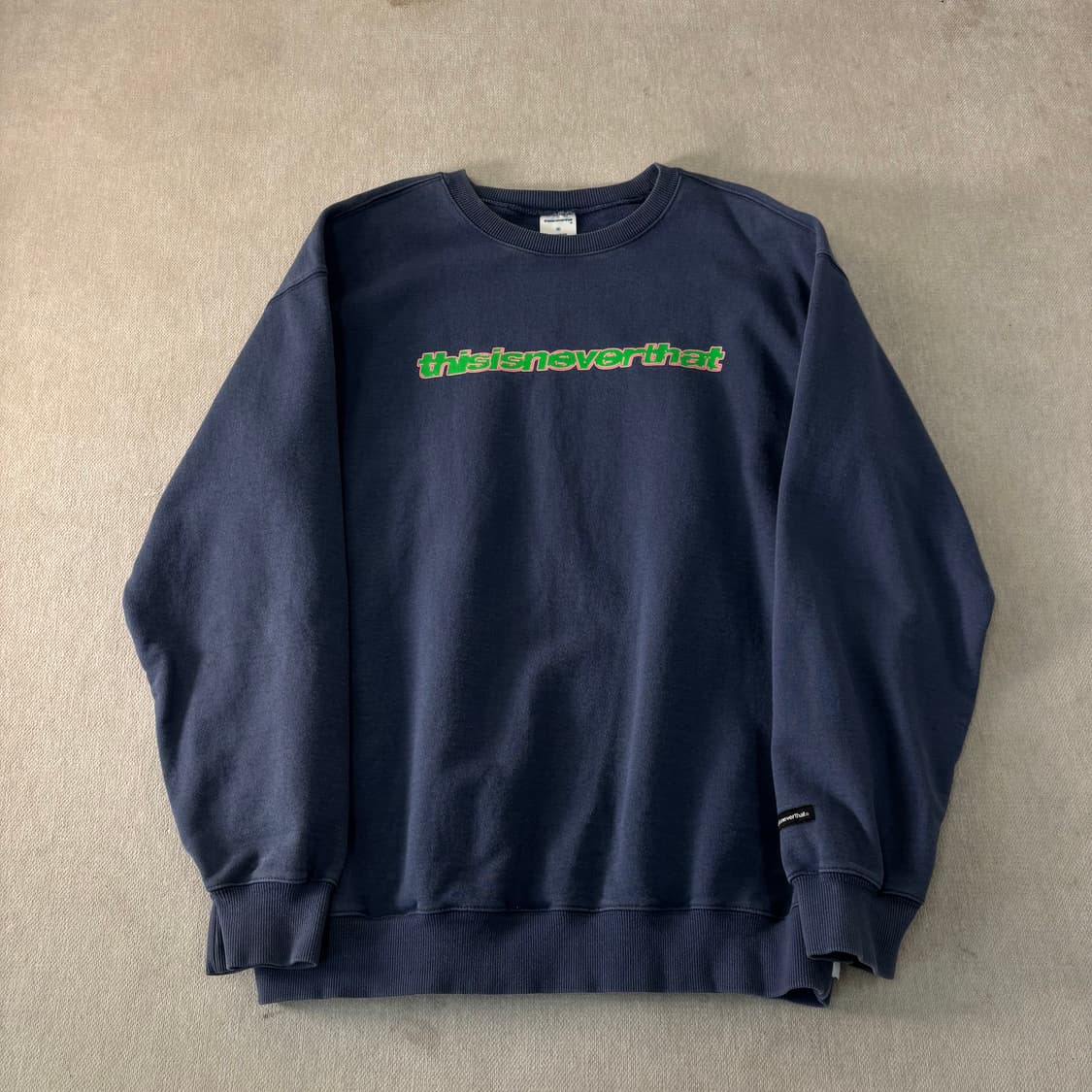 100 디스이즈네버댓 빅로고 맨투맨 상품이미지1