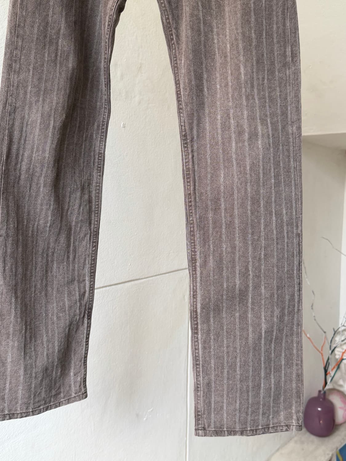 스트라이프 그레이 스트레잇핏 코튼 팬츠 상품이미지3